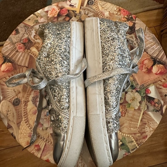 Anna silver glitter sneakers size 6 with silver laces in GUC. - Picture 5 of 6